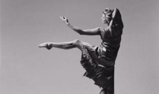 瑜伽教练私教多少钱一节课 零基础瑜伽教练培训